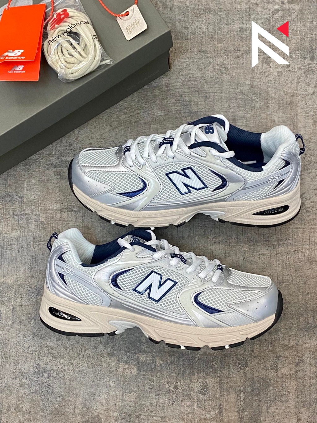 New Balance 530